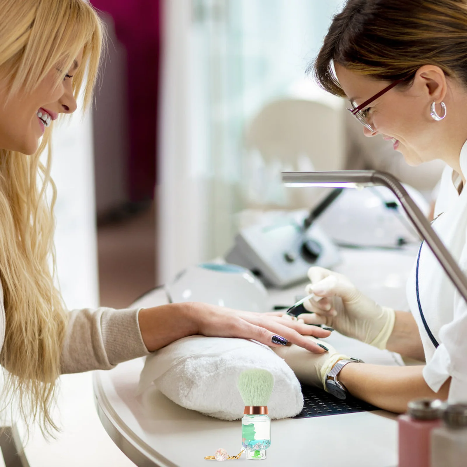 Przenośny pojemnik na gaz, pędzel do pudru sypkiego, miękkie włosie, narzędzie podróżne, pędzel do makijażu do różu i pudru do twarzy.