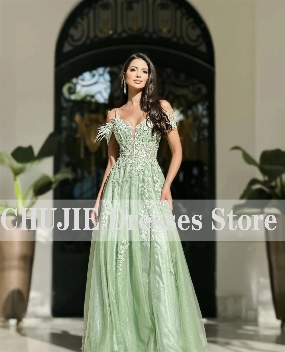 Glitter verde feminino vestido de baile fora do ombro vestidos de noite luxuoso pena applique uma linha fenda vestidos de festa de casamento robe