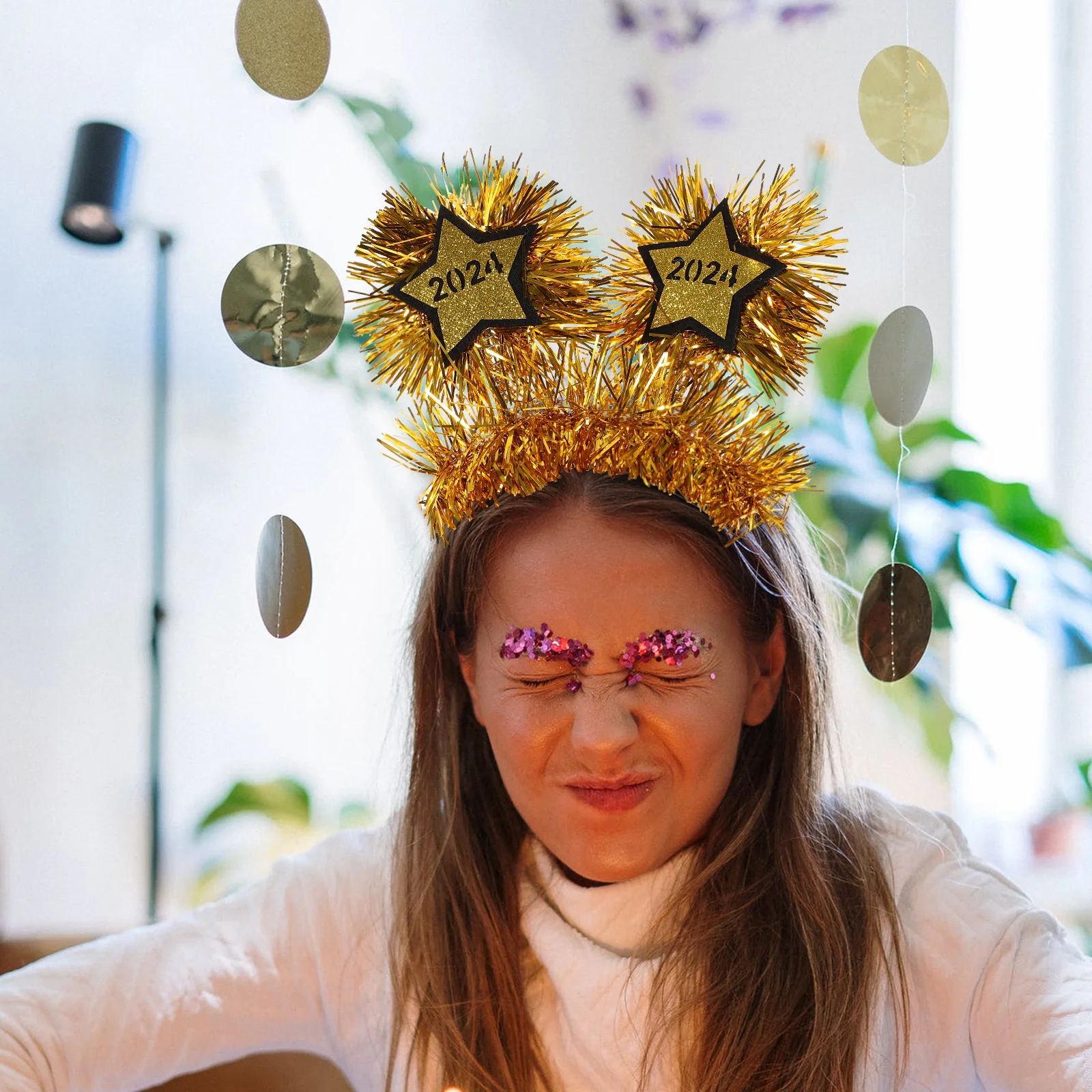 

3 Pcs Golden Glitter 2024 Number Headbands New Year Party Hairband for Women Girls Festival Carnival Photo Props Celebration