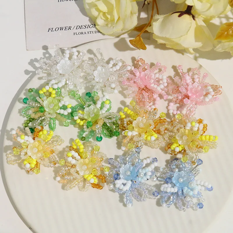Handmade Beaded Crystal Pearl Flower Shoe Clips Lily of The Valley Seed Bead Cluster for Summer Jelly Sandals