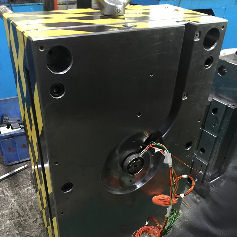 Kundenspezifische Automobilteile Kunststoffform Formung Rapid Prototyping Tooling Aluminium Stahl Auto Stoßstange Form