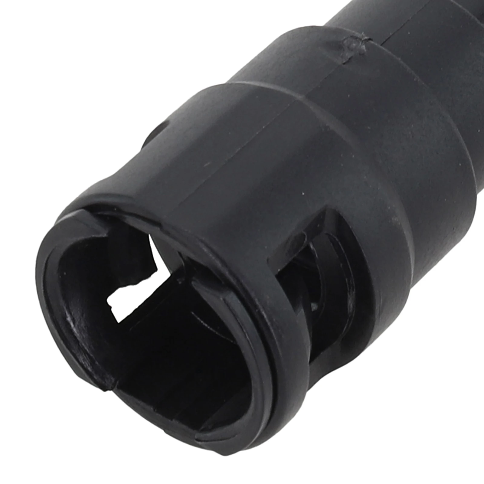 Reliable For Mazda Heater Hose Connector ABS Material Black Color Suitable for For Mazda For Rx7 626 323 3 5 MPV Models