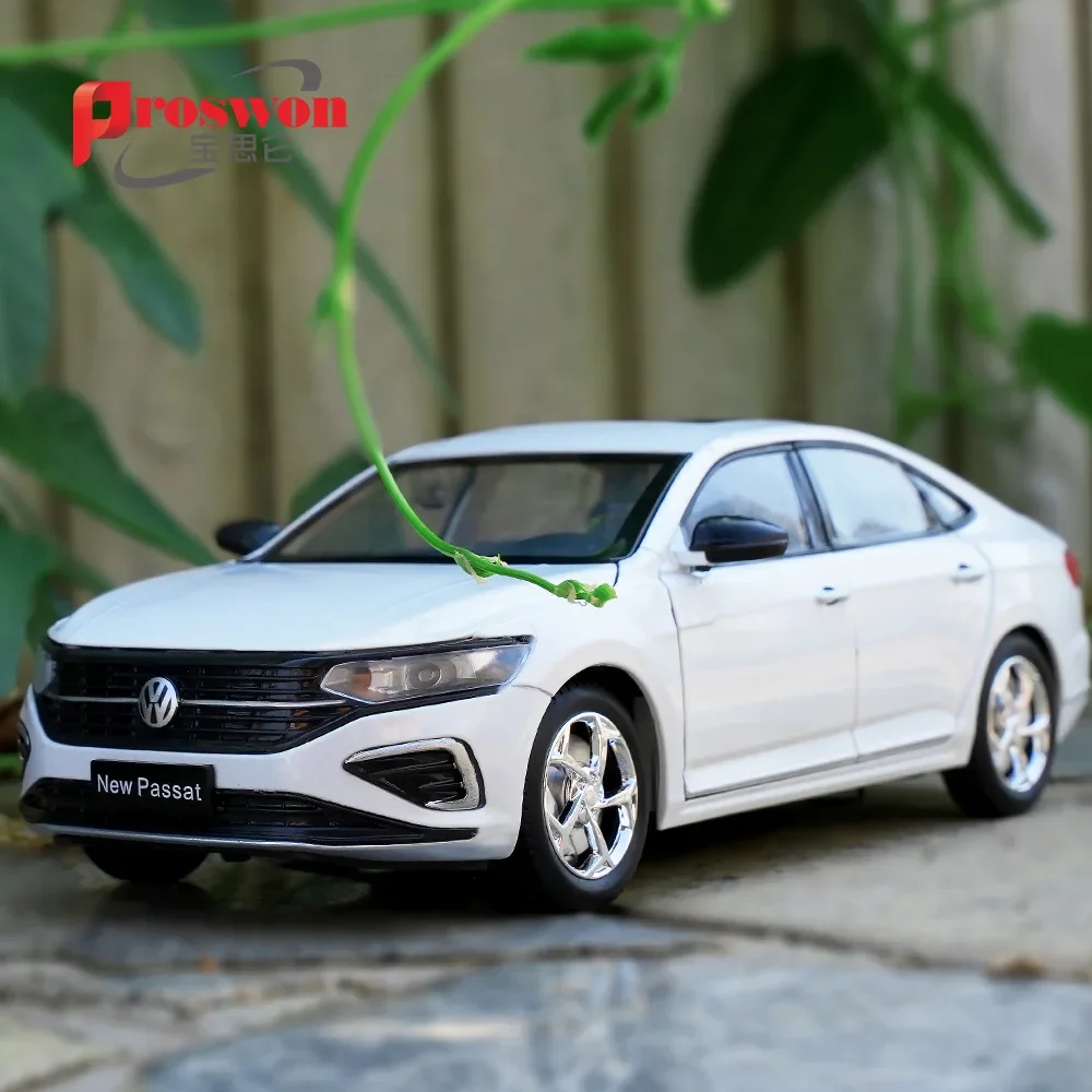1:24 VOLKSWAGEN Passat High Simulation Diecast Metal Alloy Model car Sound Light Pull Back Collection Kids Toy Gifts F598