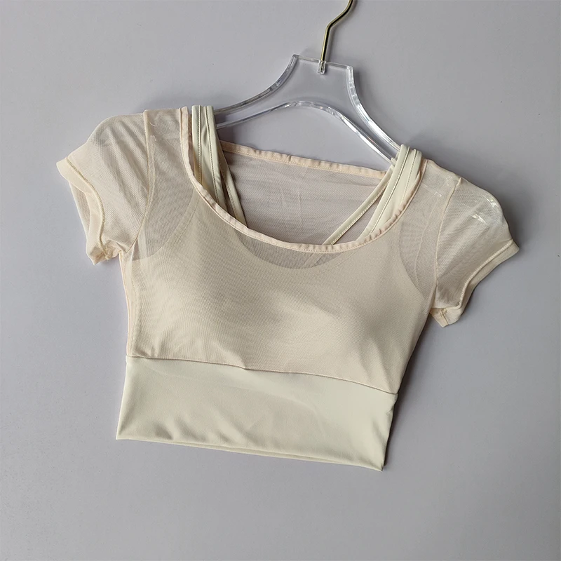 女性用ピラティストレーニングフィットネススーツ胸クッションヨガスーツトップ速乾性ハイエンド感スポーツ半袖通気性