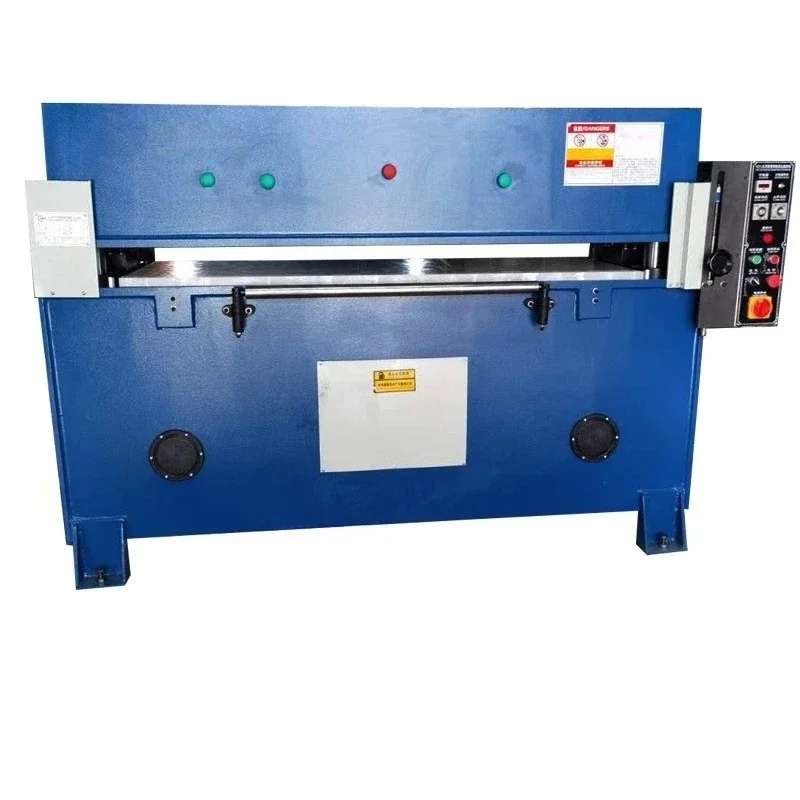 Automatic CN Interior Leather & Fabric Cutting Machine Scillating Oscillating Knife  for Cloth Applications