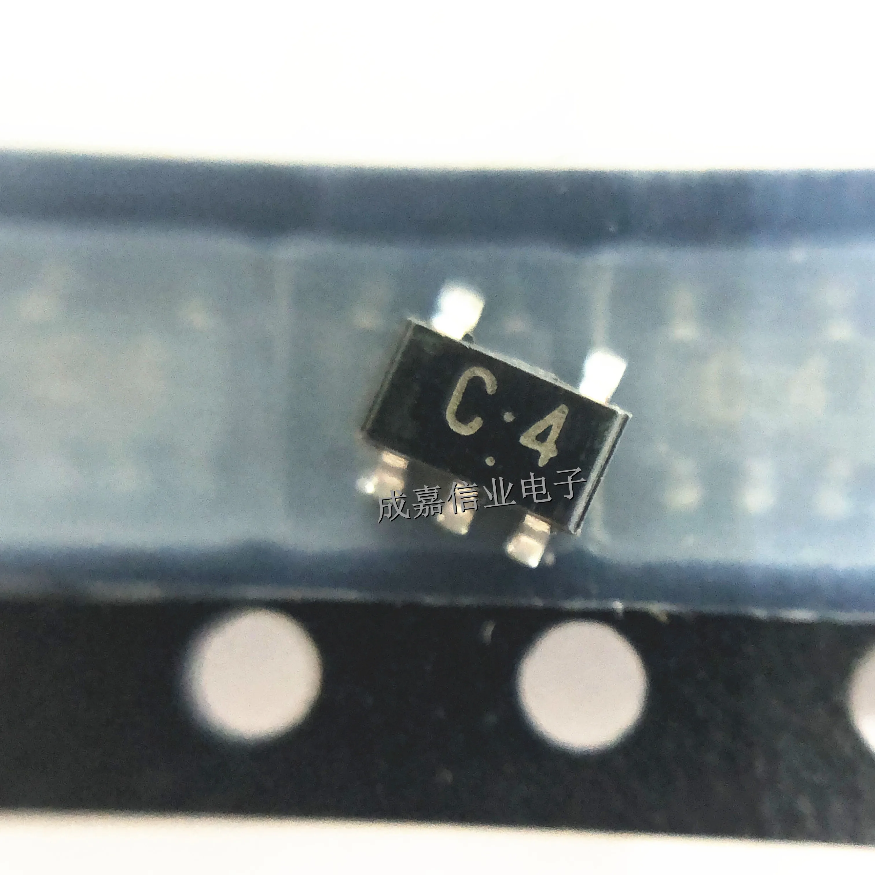 

10pcs/Lot TC4S71F (TE85L)F SOT-23-5 MARKING;C4 OR Gate 1-Element 2-IN CMOS 5-Pin Operating Temperature:- 40 C-+ 85 C