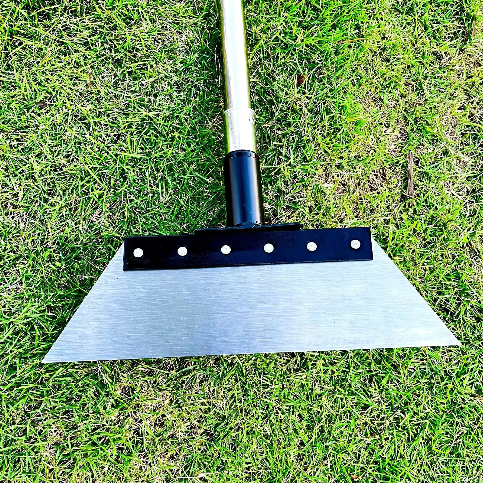 Heavy Duty Garden Weeding Shovel Steel Lawn Weed Removal Tool Multi-Purpose Farm Cleaning Shovel Ground Scraper for Outdoor Use