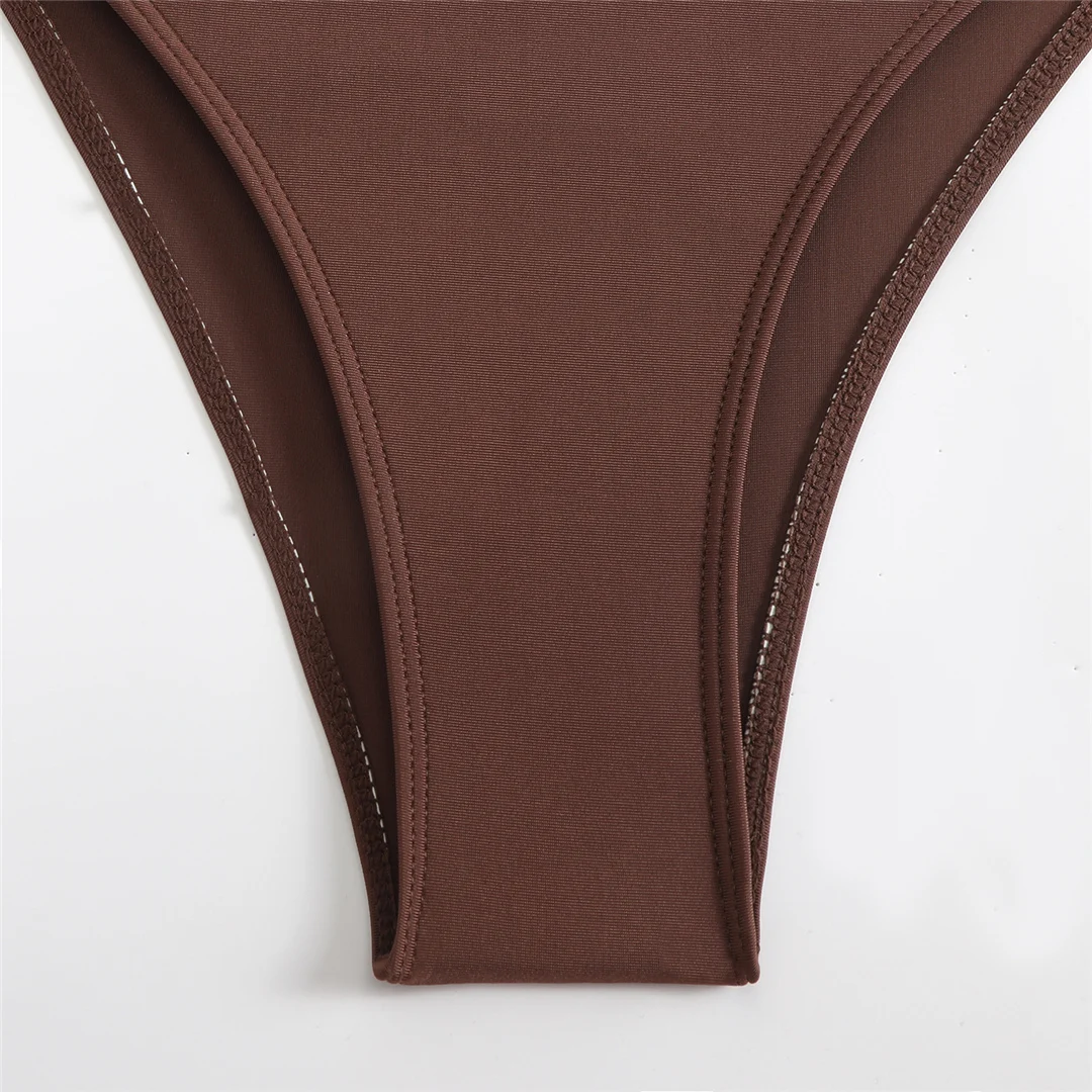Asymmetrischer Badeanzug mit Cut-Outs und einem Schulterträger, einteiliger Badeanzug für Damen, Monokini mit hohem Beinausschnitt, Badebekleidung, Badeanzug, Modell V6254. – Detail 31