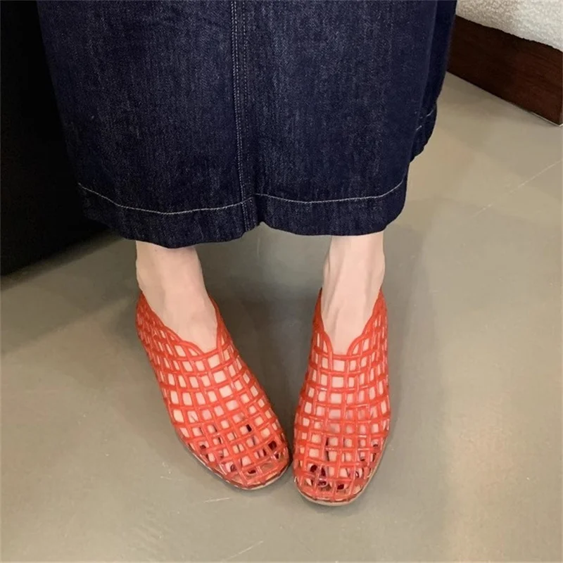 2024 New Plastic Flat Bottom Sandals for Women Waterproof Breathable Hollow Shoes Colors Comfortable Elegant Single Shoes