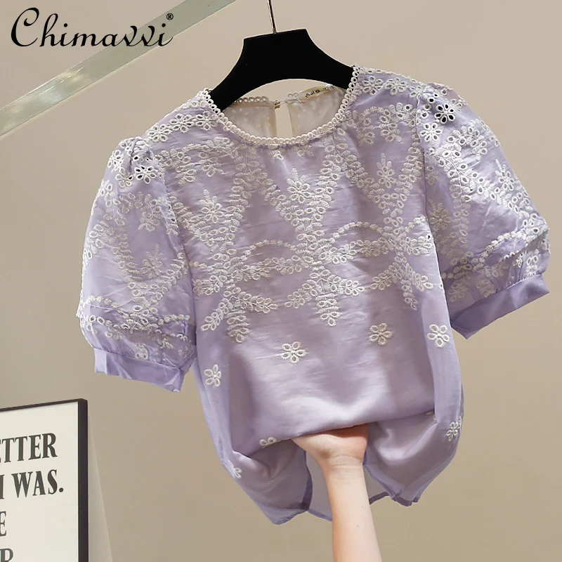 

New Fashion Heavy Embroidery Decoration Sweet Round Neck Puff Sleeve Short Shirt 2025 Summer Elegant Loose Top for Women