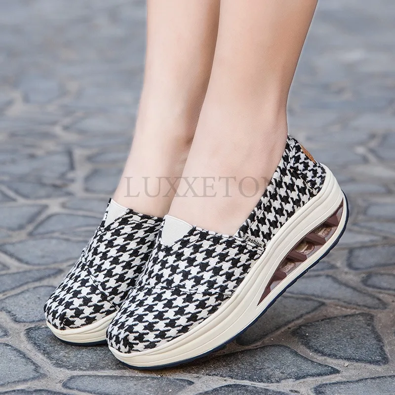 Air Cushion Thick Soled Canvas Wedge Shaped Sloping Heel Rocking Shoe Mesh Breathable and Comfortable Soft Casual Cloth Shoes