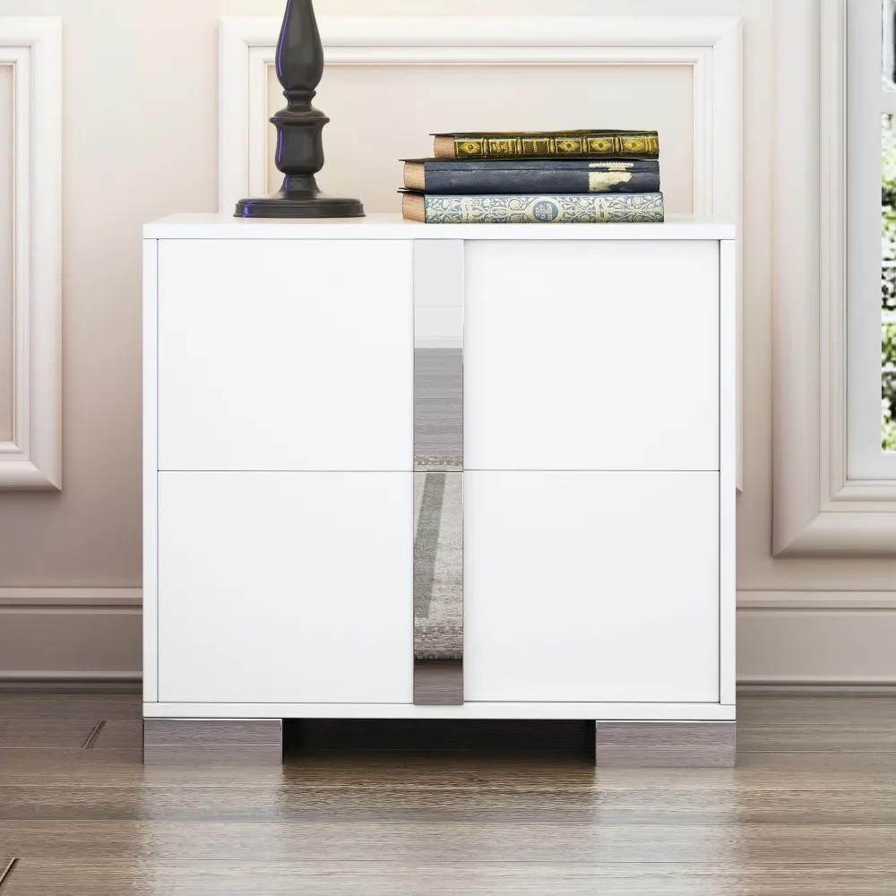 Elegant Nightstand with Metal Handle,Mirrored Bedside Table with 2 Drawers for Bedroom,Living Room Sturdy Construction