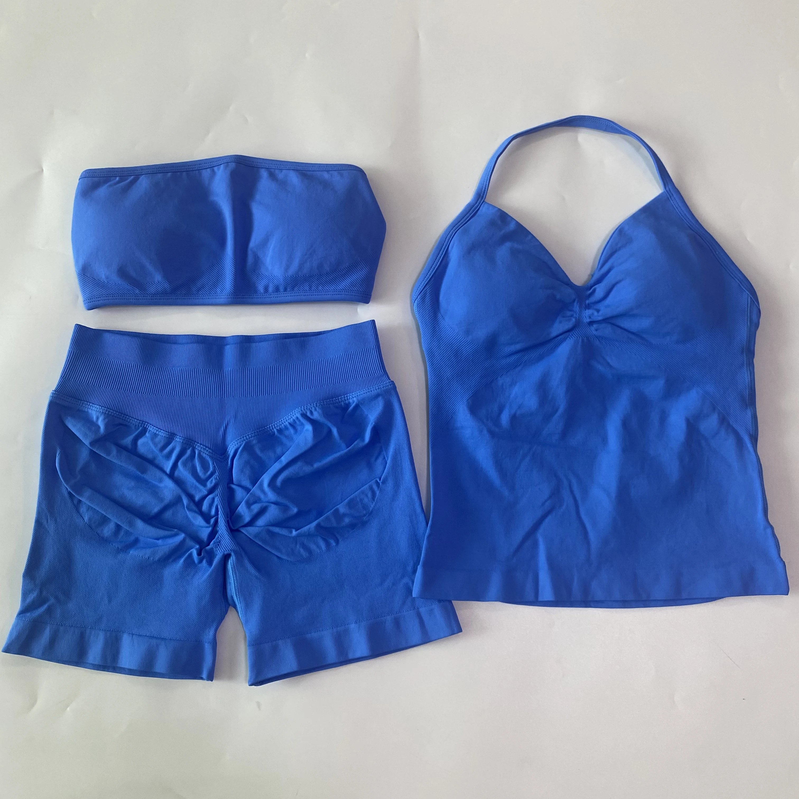 3-teiliges Yoga-Set für Damen, rückenfreier Bandeau-Sport-BH + langes Top mit Trägern + Scrunch-Shorts, Sportbekleidung, Outfit-Sets, Gym-Set – Detail 18
