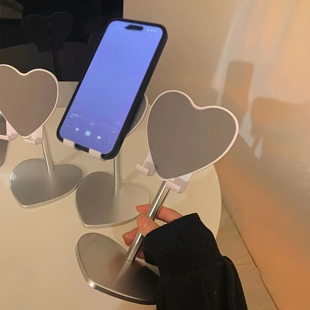 

Heart Shaped Lazy Bracket Multifunctional Adjustable Expandable Bracket Flat Panel Telescopic Bracket for All Smartphones