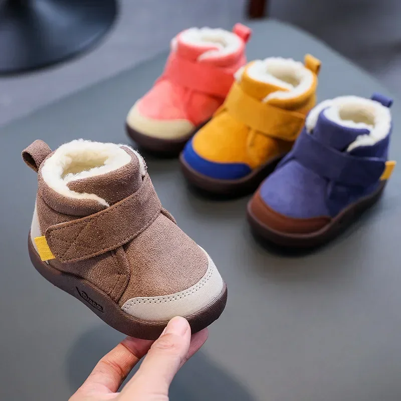 Bottes de neige chaudes en peluche pour bébés garçons et filles, baskets anti-alde pour enfants, chaussures de mode pour tout-petits, 0-5 ans, hiver