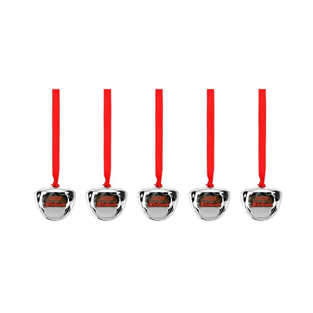 5 قطعة الشريط الأحمر عيد الميلاد أجراس معلقة فضي الصليب افتتاح أجراس شجرة عيد الميلاد اليدوية المعادن رسالة شجرة عيد الميلاد زخرفة