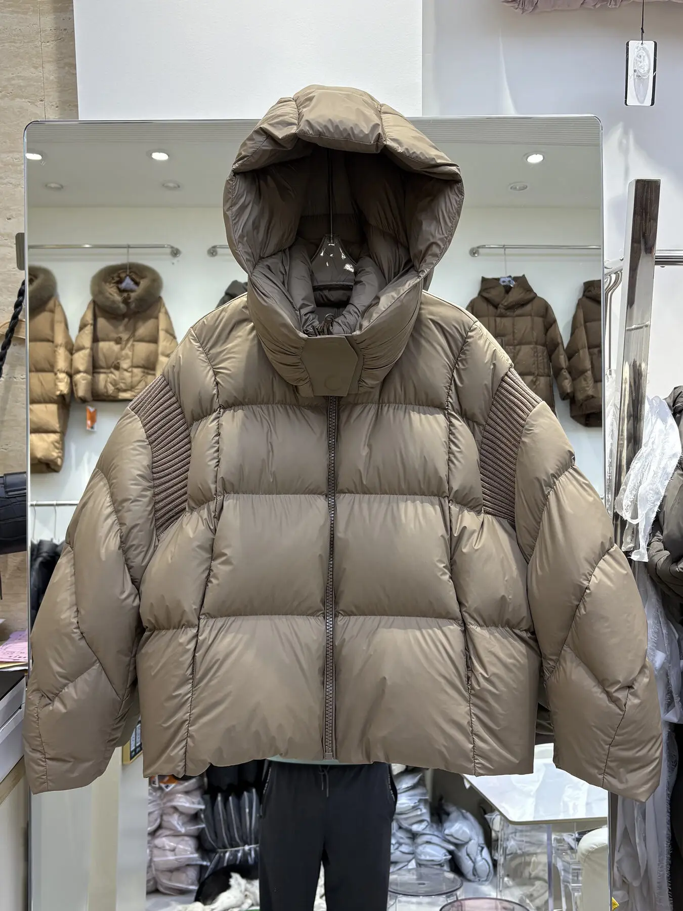 

Корейская женская утепленная куртка-пуховик на осень-зиму, свободного кроя, с воротником-стойкой, теплая, объемная, короткая