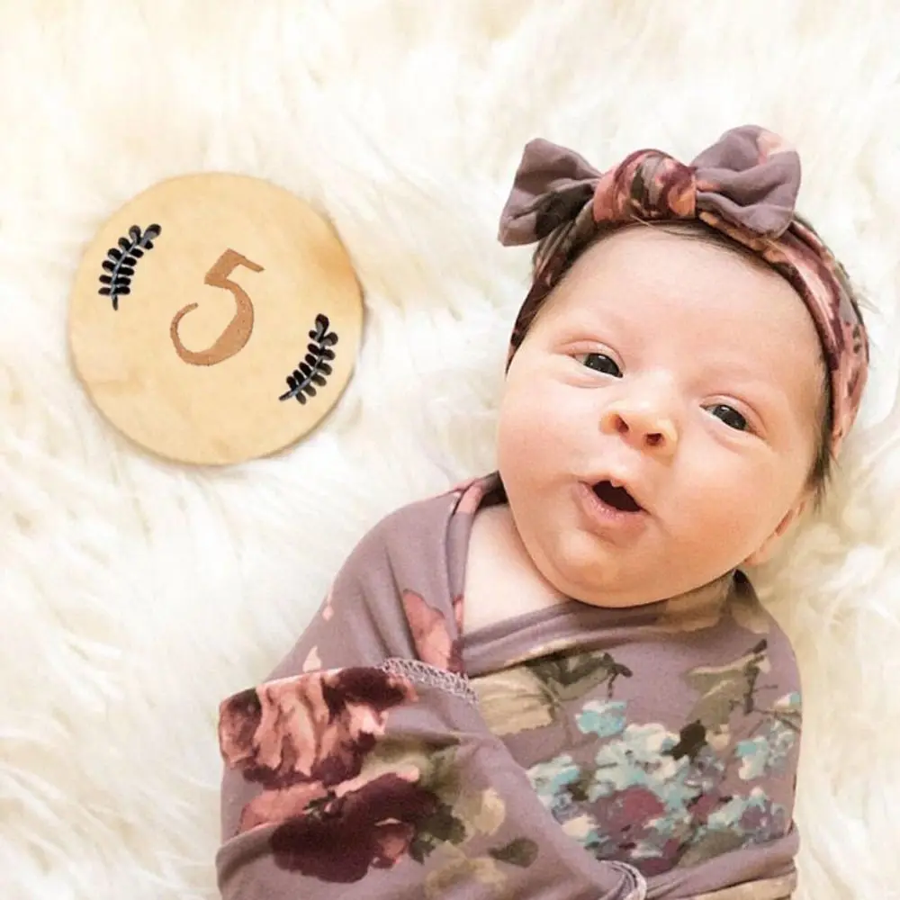 

Calendar Baby Milestone Photo Props Handmade Round Newborn Growth Commemorative Card Square 1-12 Month