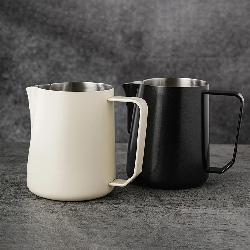 

High Quality 450ml White Black Stainless Steel Milk Pitcher Frothing Coffee Latte Art Coffeeware