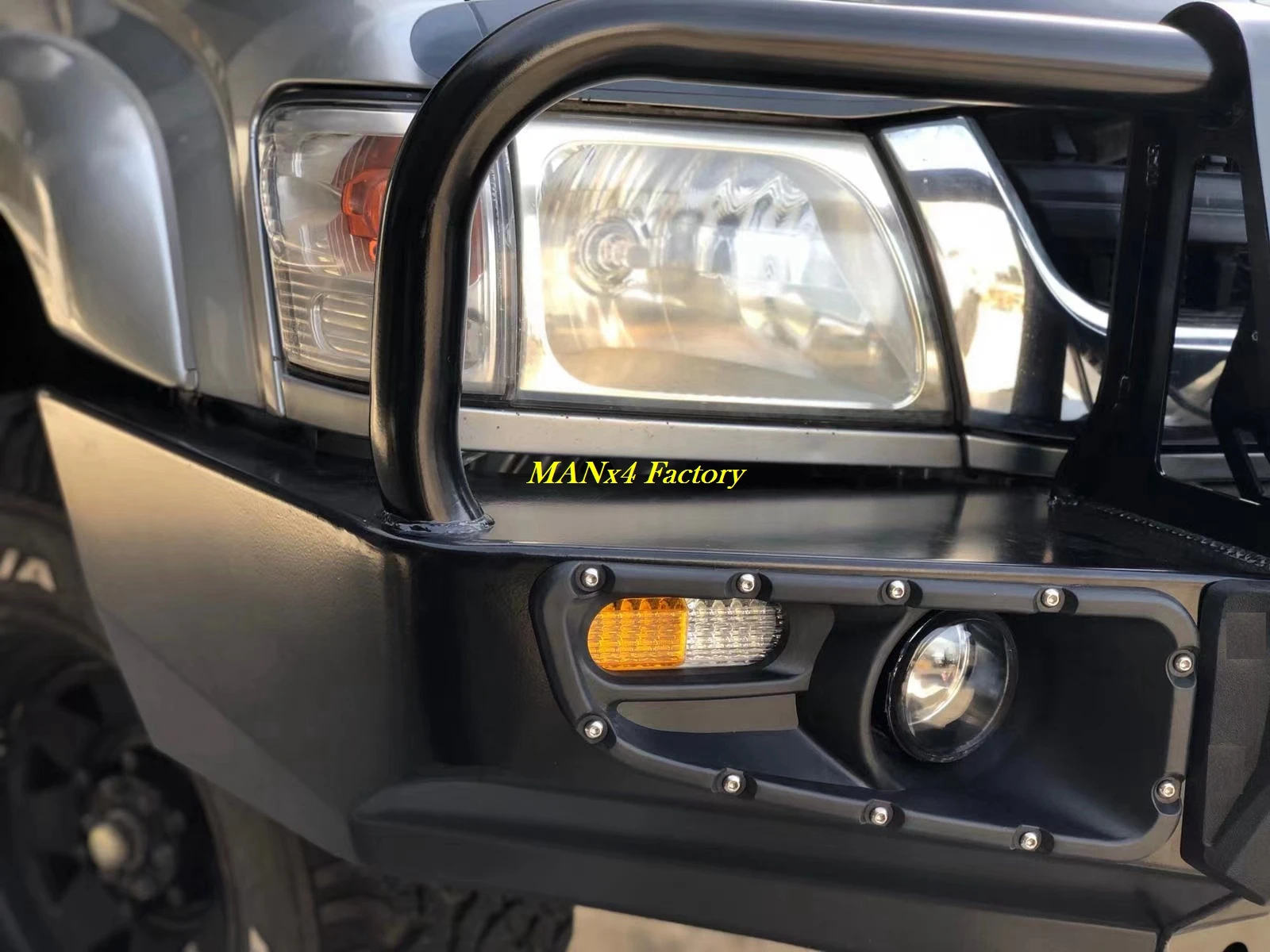 

Совершенно новый мужской X4 Hilux 98-04 Bull Bar, передний стальной бампер, задний бампер для Hilux шестого поколения, прочный, прочный