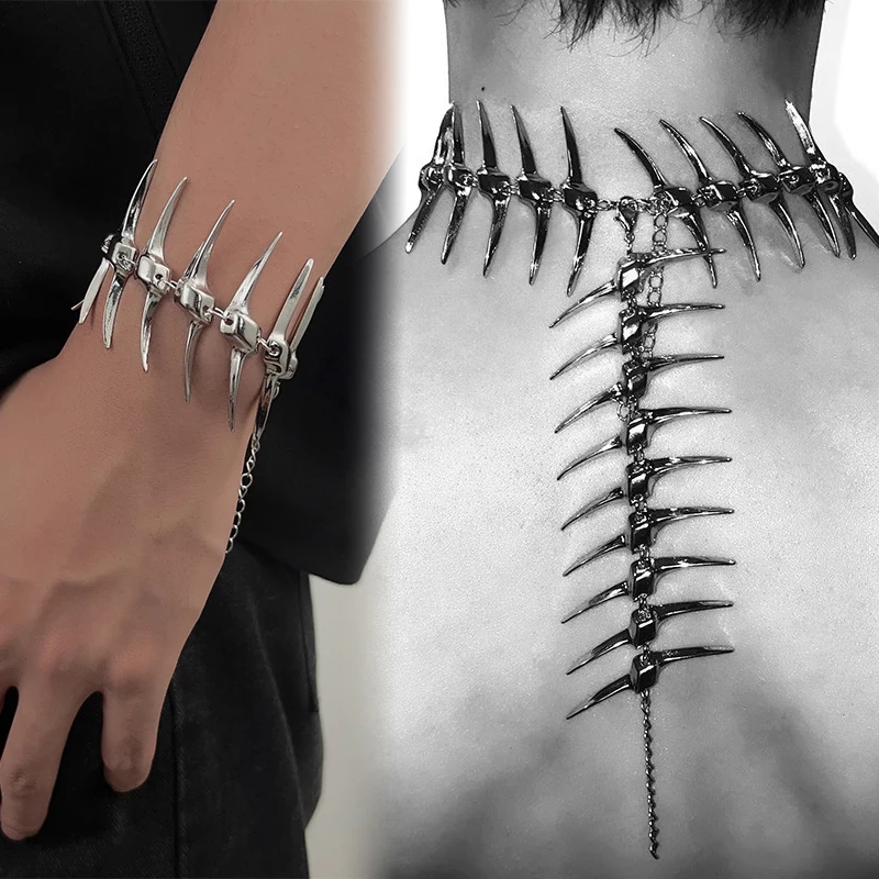 

ZHUHE The Thorny Fishbone Necklace In Cyberpunk Style Is A Jewelry Accessory For Men And Women And A Party Gift