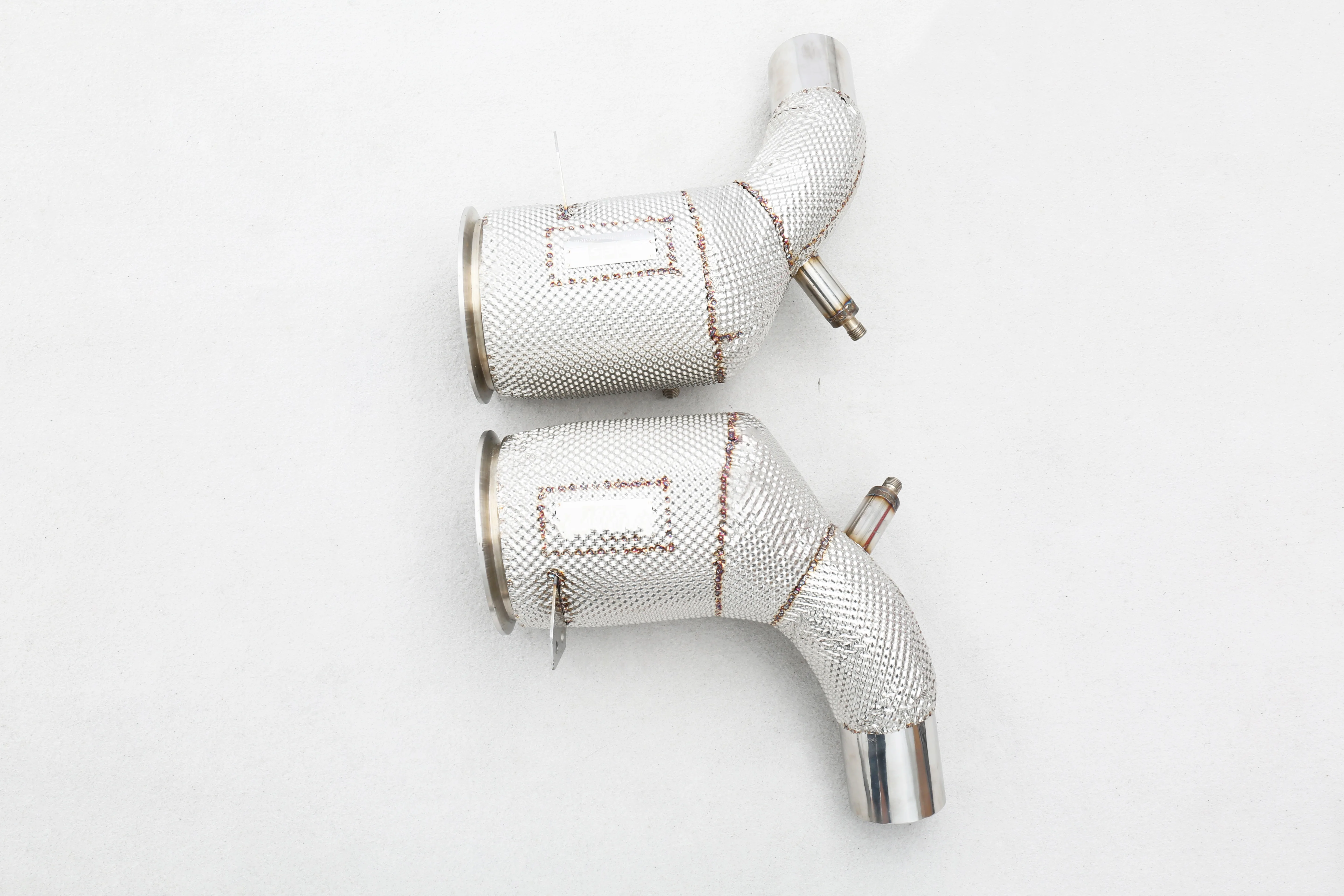 OEM مخصص 304 الفولاذ المقاوم للصدأ أنبوب سفلي عالي التدفق مع درع حرارة مناسب تمامًا لـ 992 3.0T #2