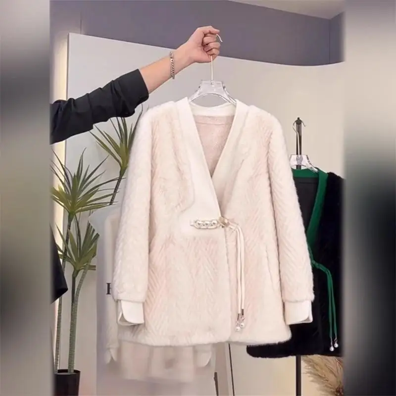 

Новая китайская белая водонепроницаемая норковая шуба для женщин, свободная утепленная куртка на флисовой подкладке, зимняя, класса люкс