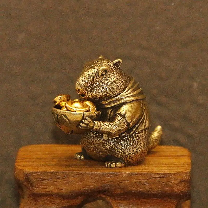 , cute ornament, suitable for home or office, hand-held groundhog figurine, brass