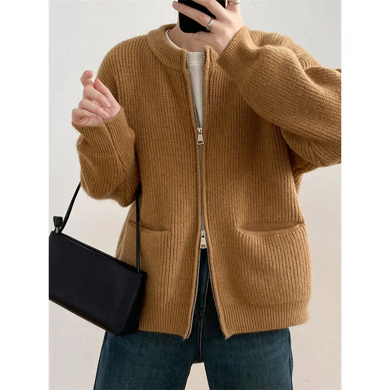 Korean Simplicity Solid Color Zipper Sweaters Cardigan 2023 Autumn Winter All-match Casual Pockets Knitted Coat Women's Clothing