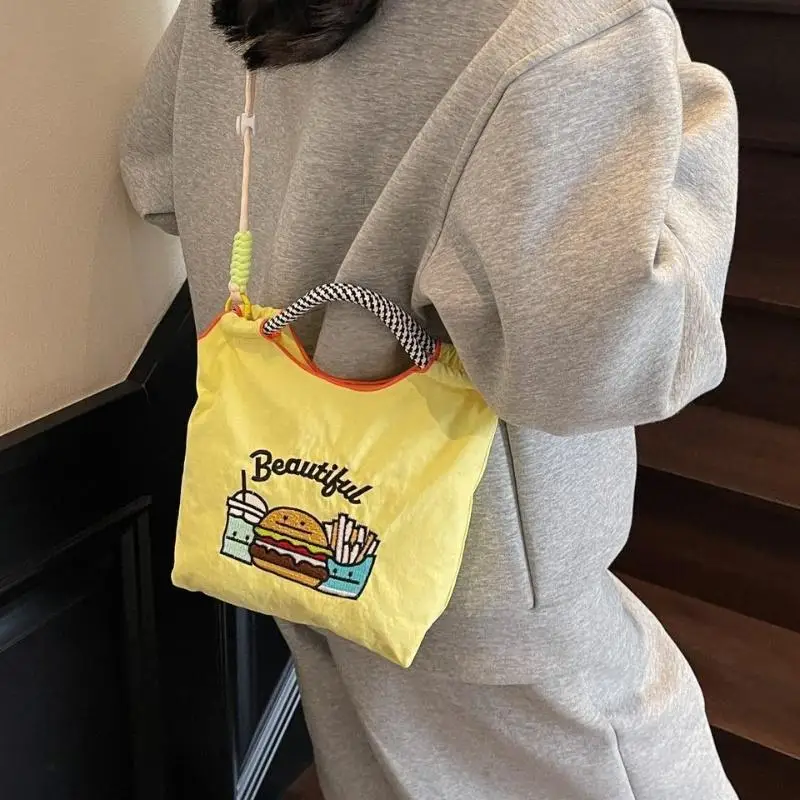 

Fashion Sweet Nylon Embroidered Canvas Shoulder Bag Casual Commuter Student Small Square Bag Trend Versatile Crossbody Bag