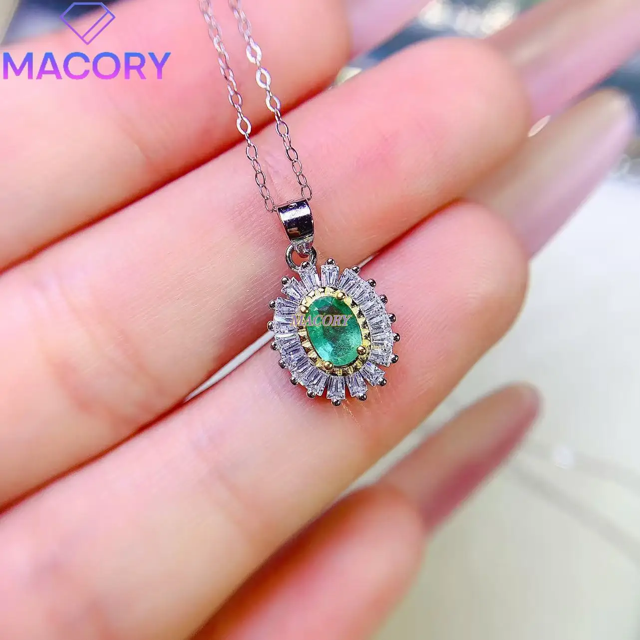 

Женское колье с подвеской из натурального изумруда, серебро 925 пробы, качественные украшения, 4 ✖️ 6 мм, новая мода с сертификатом