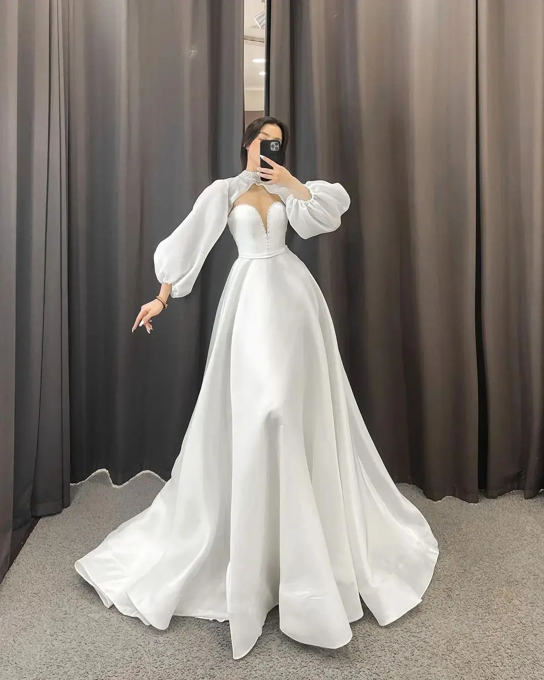 

Customized Fashion Satin A-Line Detachable Sleeve Pearls Evening Dresses Strapless Panel Train Celebrity Gowns Graceful