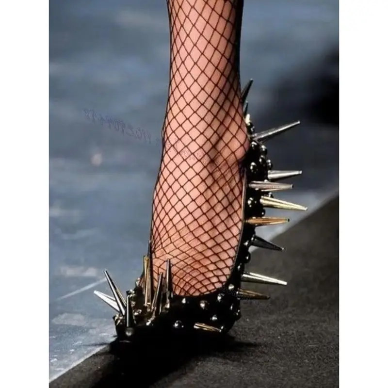 

Black Rivet Spike Heels Pumps Pointed Toe Shoes for Women Runway Shallow High Heels Punk Gothic Shoes 2023 Zapatos Para Mujere