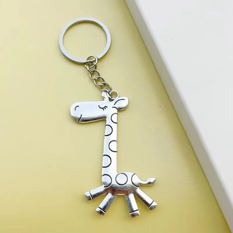 New Fashion Key Chain Running Giraffe Pendant Cute Giraffe Car Ornament Key Chain