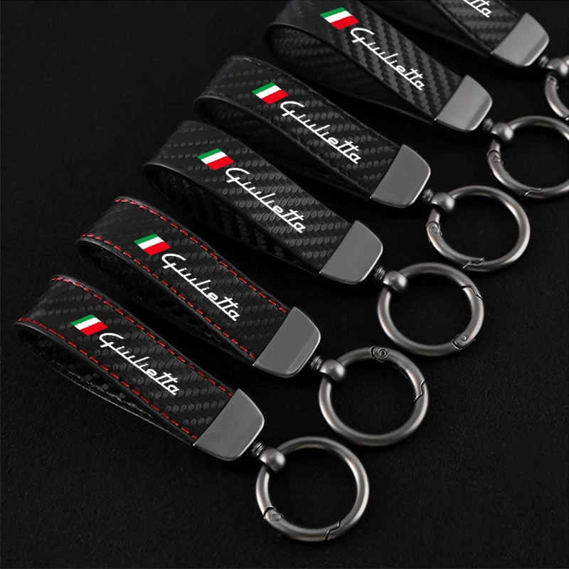 Car Key ring Carbon Fiber Leather Keychain Horseshoe Buckle Jewelry for Alfa Romeo Giulietta Styling Keychain Car Accessories