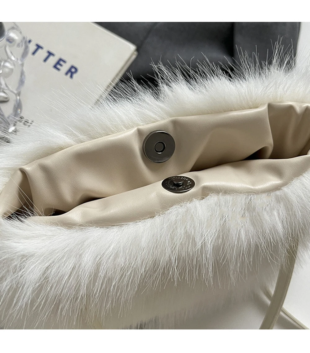 موضة حمل حقيبة رقيق المرأة 2025 جديد الخريف العصرية حقيبة يد سعة كبيرة شيك صغير مربع أفخم حقيبة كتف الإناث #6