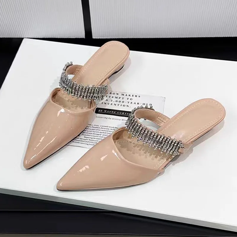 Luxuriöse Kristall-Damenpantoletten mit spitzer Zehenpartie, elegante Absatzsandalen, neue Party-Slingback-Flip-Flops, elegante Damenschuhe