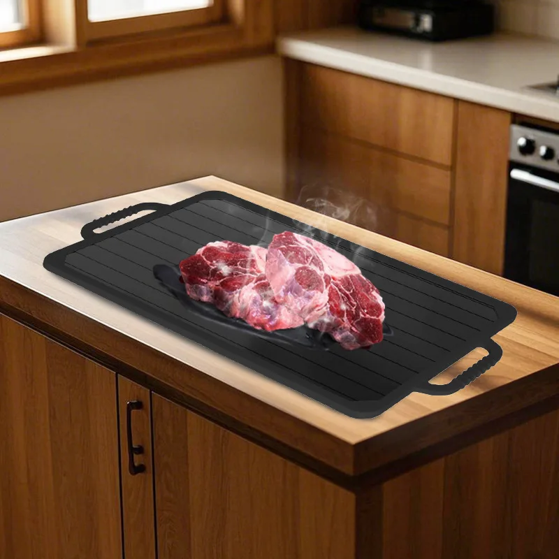

Cross-Border Home Kitchen Tool Quick Thawing Board for Steak Seafood Defrosting Aluminum Alloy Cutting Tray with Silicone Cover