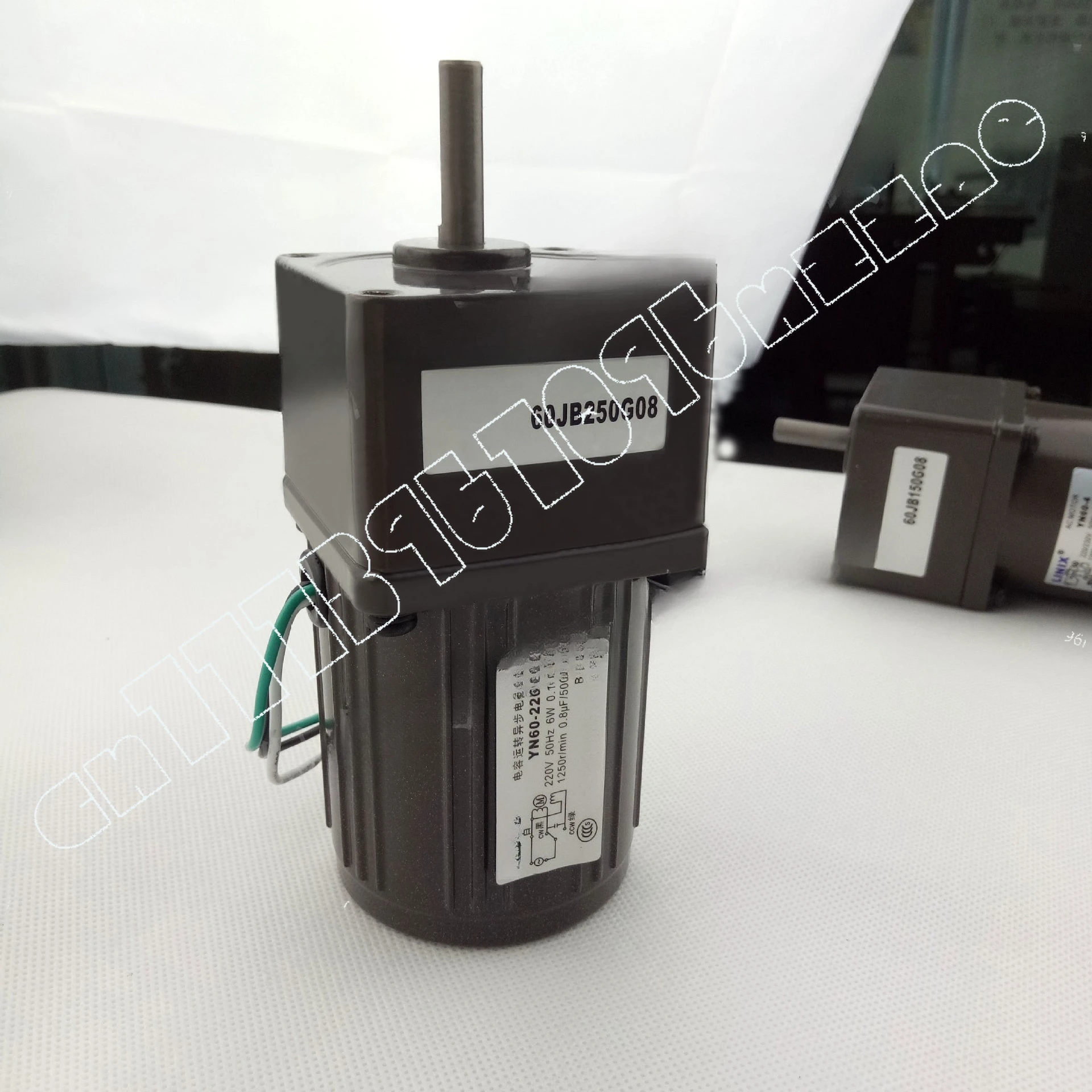 

Small Single-phase AC Gear Motor Forward and Reverse Motor YN 60 - 220-6/60 JB 10