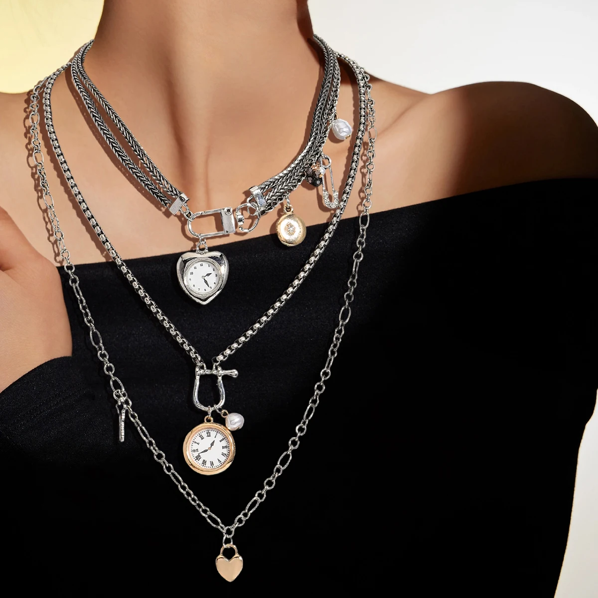 

ZAA New Multi layer Chain Paper Clip Heart Pendants Collarbone Chain For Women European and American Simplicity Sweater Chain