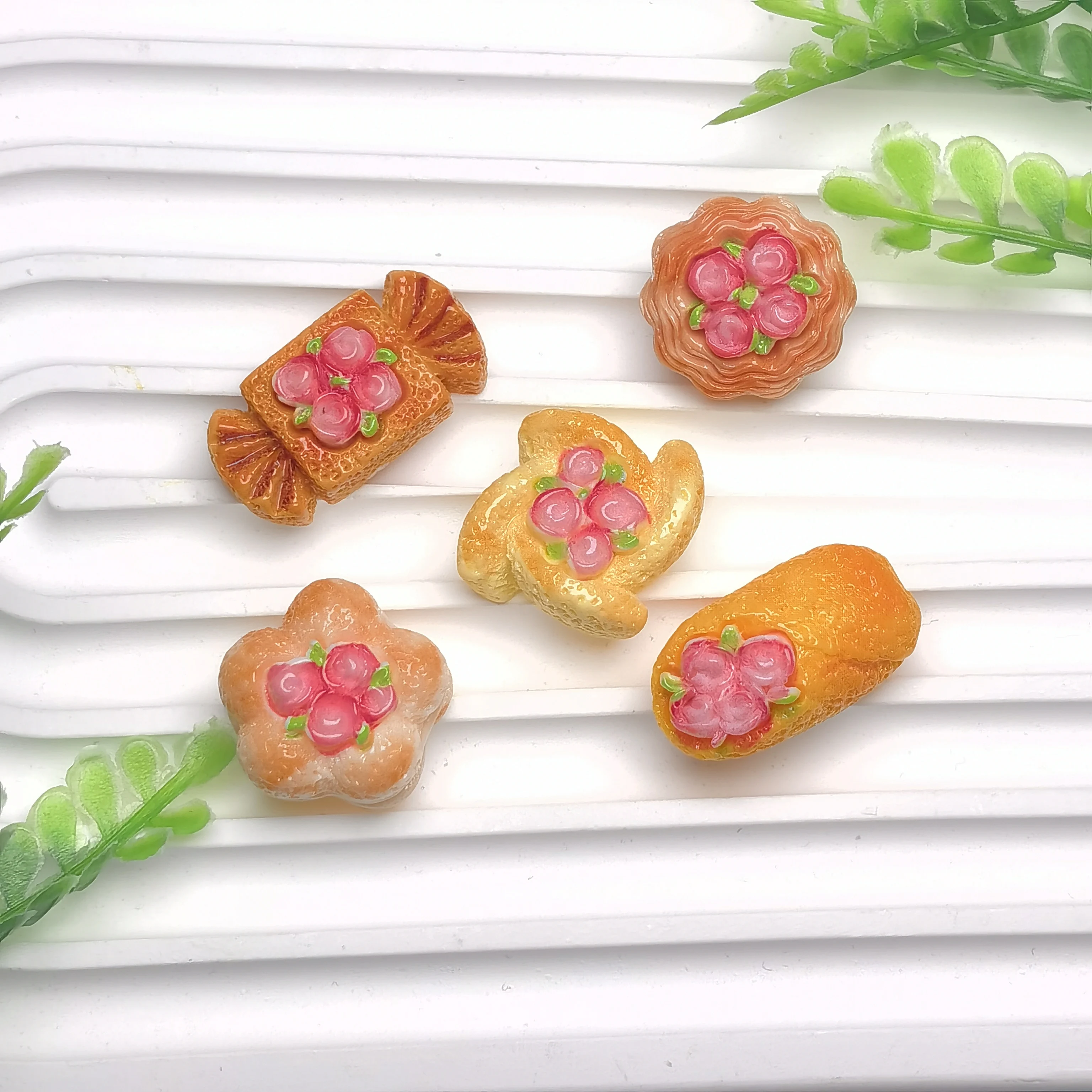 Resin Kawaii Cake Biscuit Bread Charms Flatback Simulation Food Art Supply Cabochon DIY Crafts Decoration Accessories