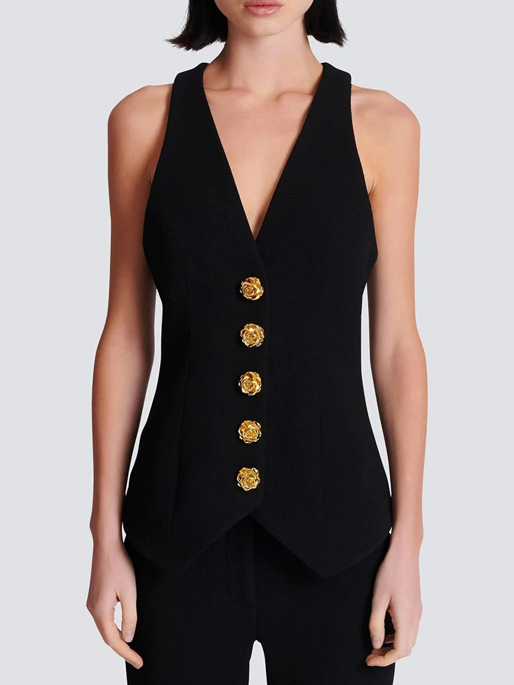 

Designer V-neck single row gold buckle sleeveless waistcoat 2024 autumn women's new fashion all matching slim vest top