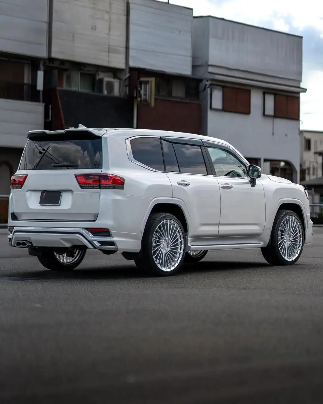 2021 for Land Cruiser LC300 Bodykit Upgrade M-Style Modelli-sta Front & Rear Lip Bumper PP Black White New Condition