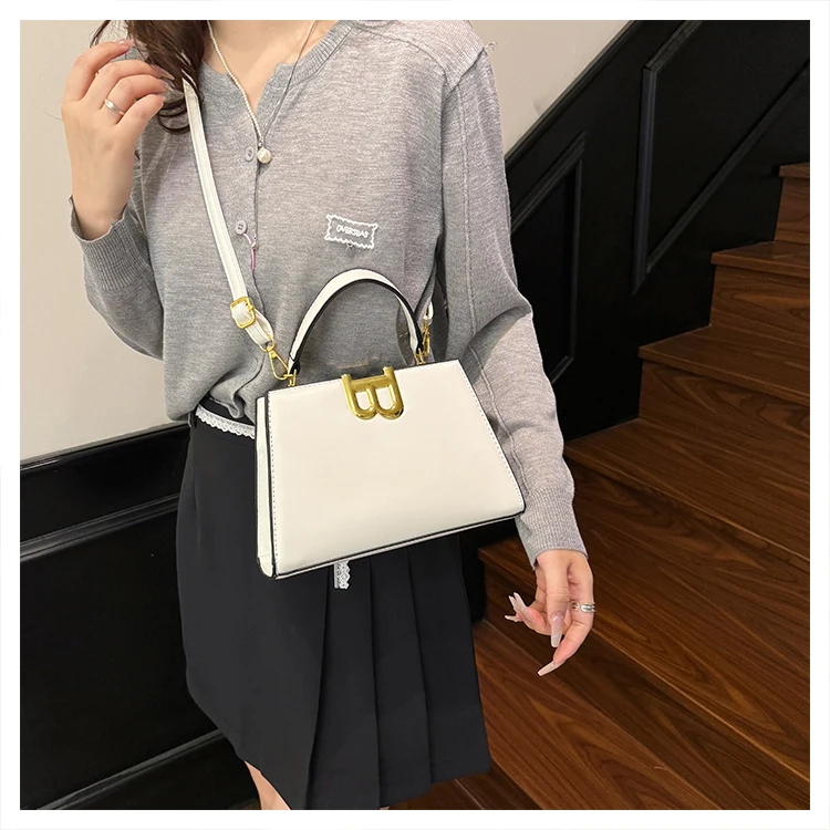 

2025 Новая элитная брендовая женская кожаная сумка-тоут известного дизайнера в Париже, винтажный элегантный стиль