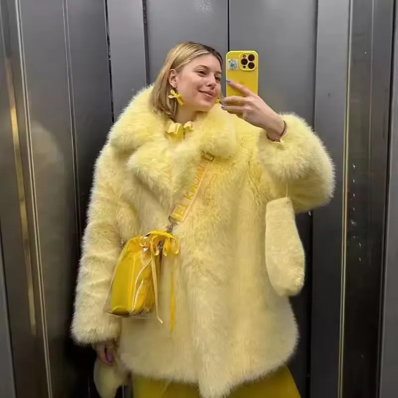 

Fashion Women's Fur Jacket 2025 New Winter Mid-length Faux Fox Fur Coat Solid Lapel Temperament Female Qvercoat Streetwear