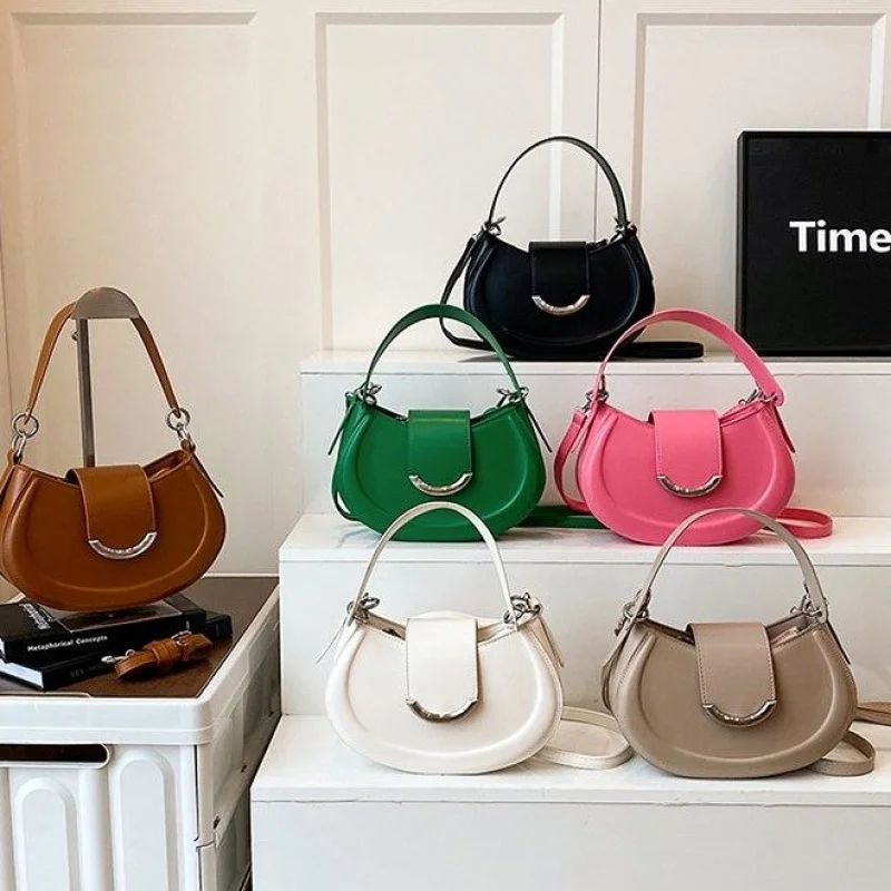 

Luxury Vintage Messenger Bag For Casual Women Featuring Elegant Minimalist Design And Solid Color