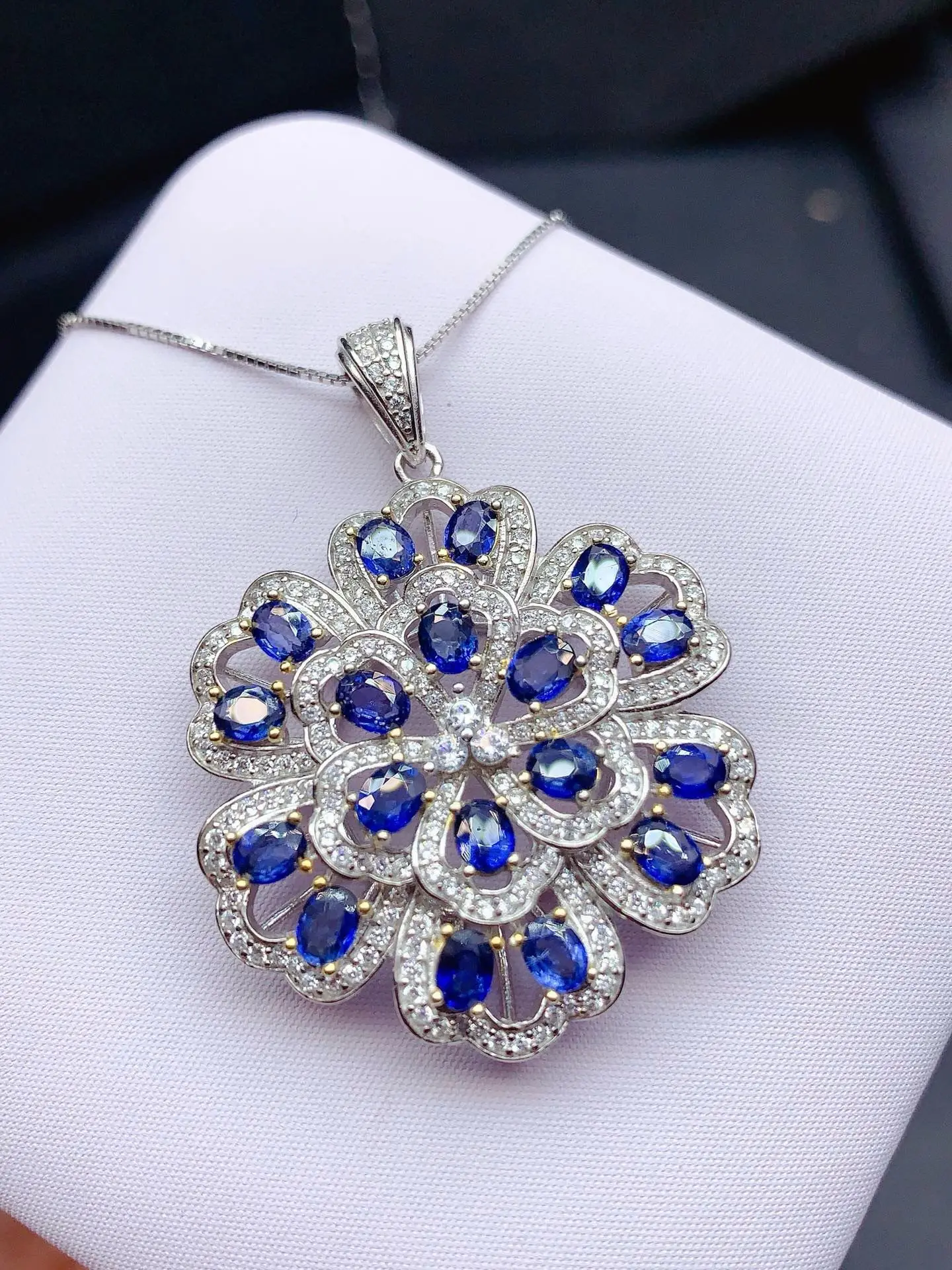 

ZECAA 925 Blue Sapphire Jewelry Woman Sapphire Pendant With Natural Blue Sapphire 3*4mm S925 Silver Blue Sapphire Lady Pendant