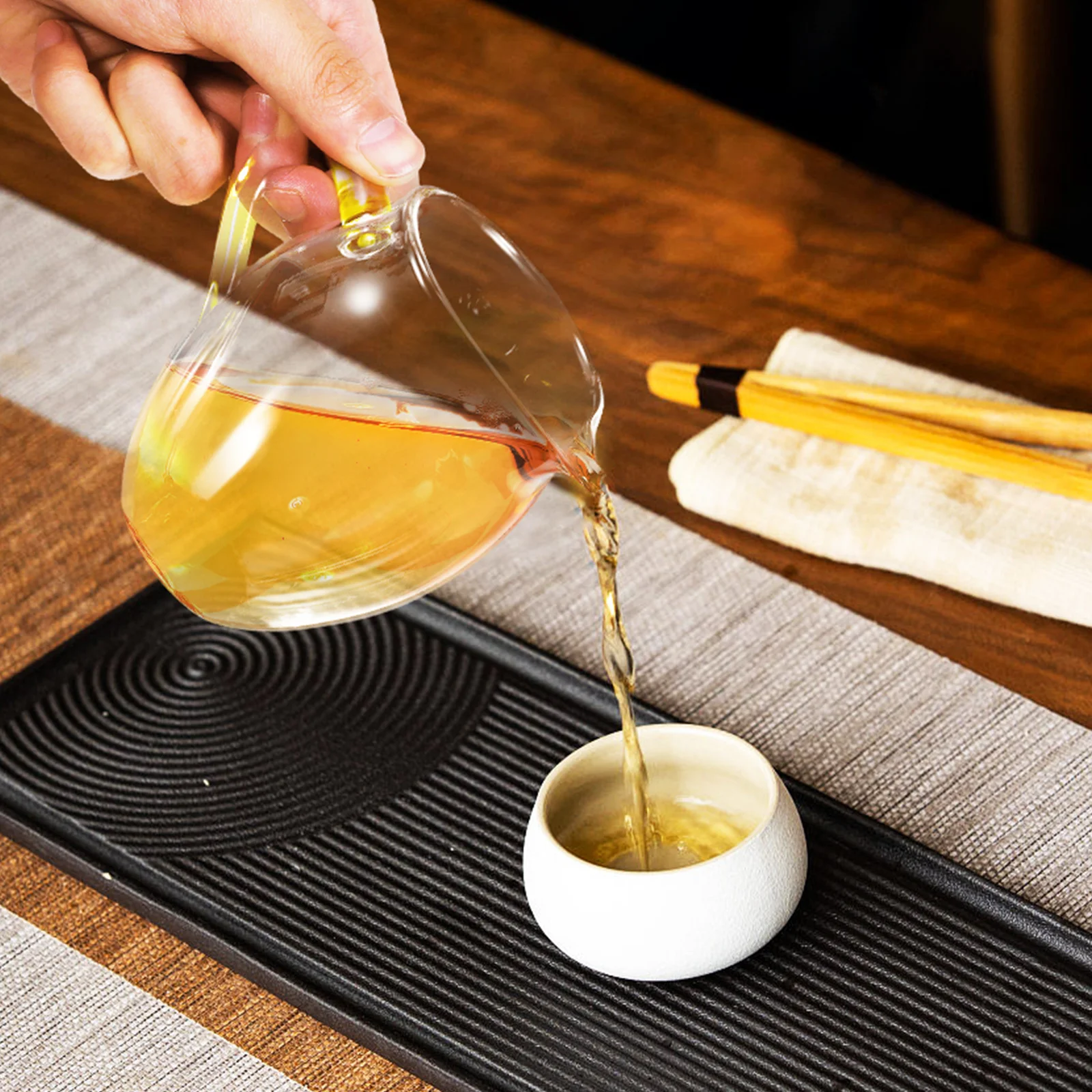 

300Ml Glass Tea Pitcher Clear Premium Glass Cup with Anti-Scald Handle for Home Kitchen Coffee Shop Use V-Shaped Spout