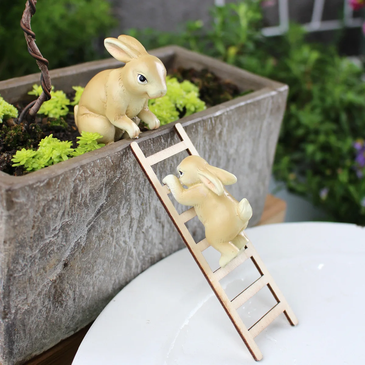 

‌Climbing Rabbit Garden Decor - 2-Piece Set, Cute Outdoor Lawn Art for Kids & Party