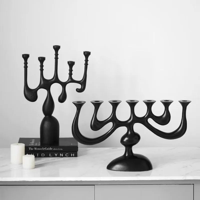 French Perforated Resin Candlestick Vintage Hollow Sculpture Ornament Decor Light Luxury Wedding Table Centerpiece Craft Gift